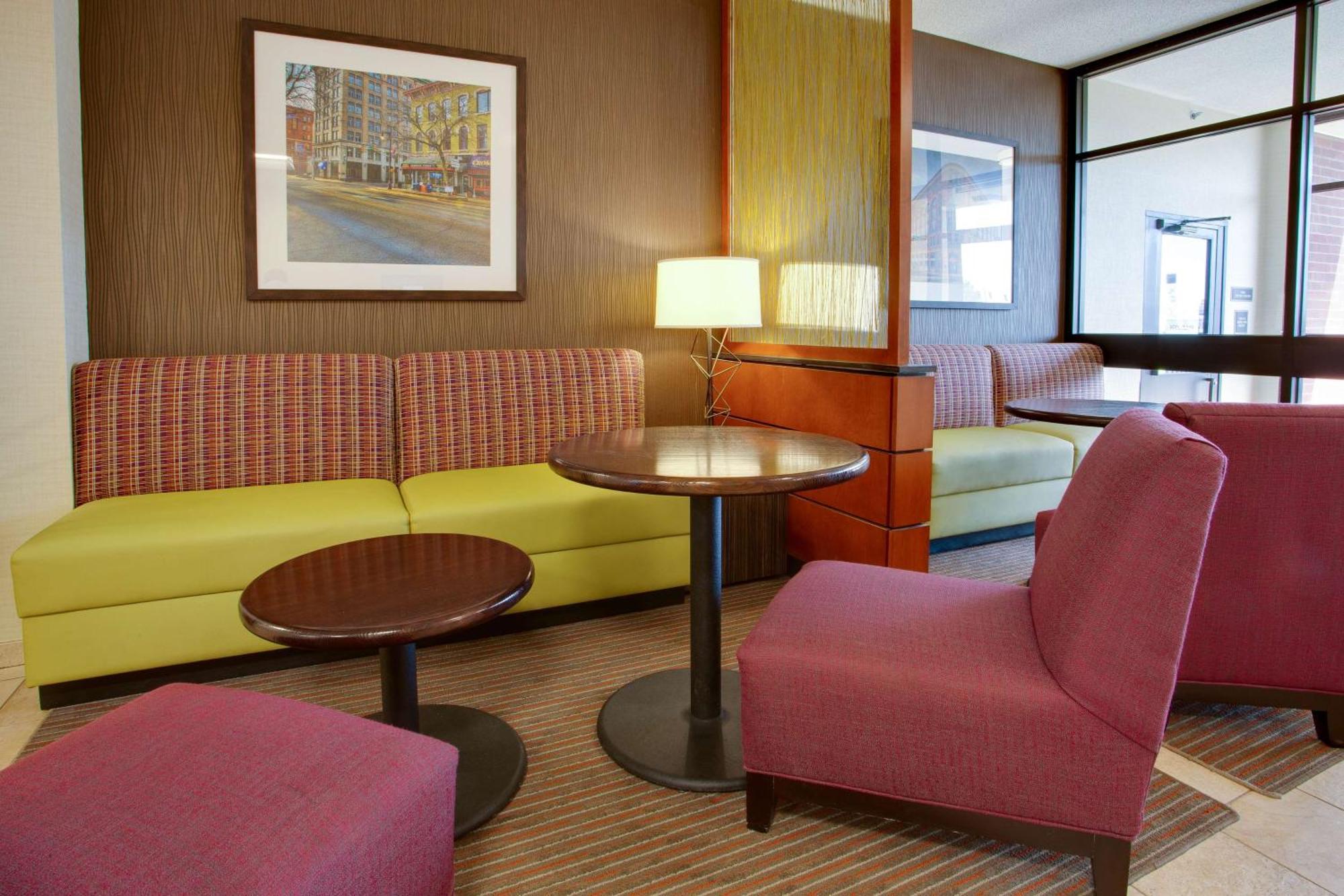 Drury Inn & Suites Terre Haute Eksteriør billede