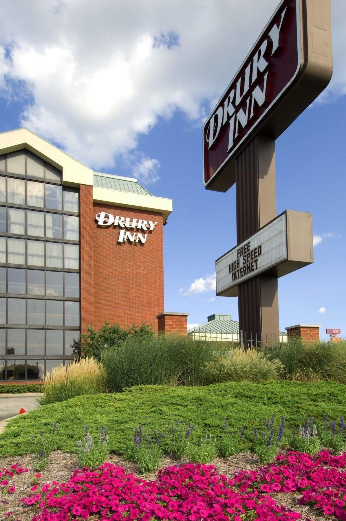 Drury Inn & Suites Terre Haute Eksteriør billede